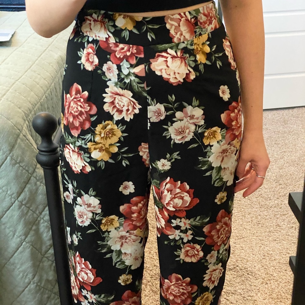 Wide Leg Crop Floral Pants